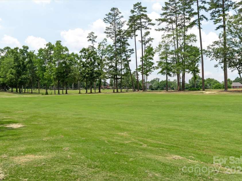 3003 Wedge Court, Matthews, NC 28104.  MLS# CAR4275141, YatesRealty ID 33762. 