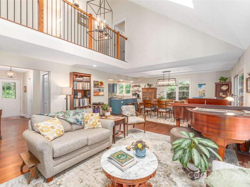 11 Claremont Drive, Flat Rock, NC 28731.  MLS# CAR4289127, YatesRealty ID 33763. Catwalk Overlooking Great Room