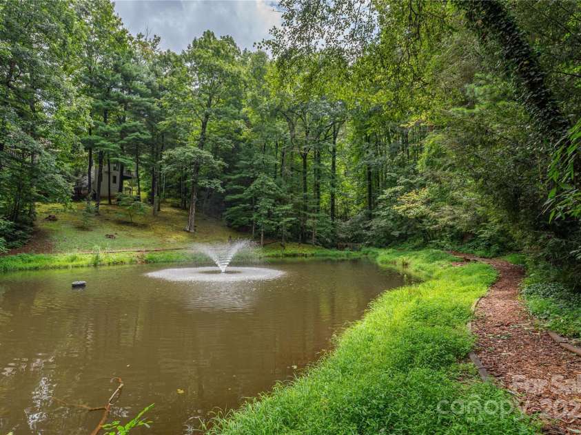 11 Claremont Drive, Flat Rock, NC 28731.  MLS# CAR4289127, YatesRealty ID 33763. Claremont in Flat Rock
