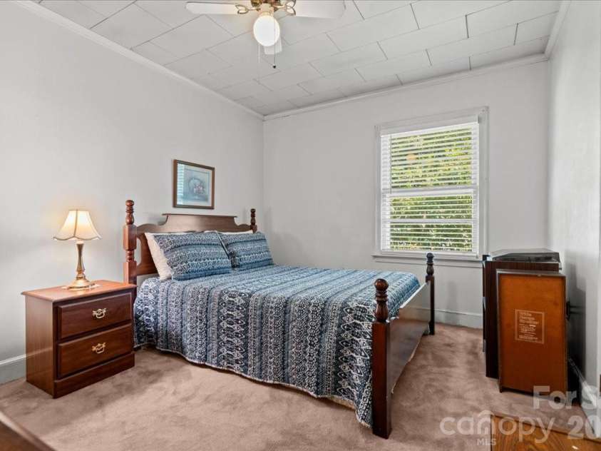 63 Lynn Avenue, Cheraw, SC 29520.  MLS# CAR4398492, YatesRealty ID 33763. 