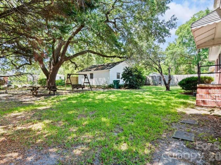63 Lynn Avenue, Cheraw, SC 29520.  MLS# CAR4398492, YatesRealty ID 33763. 