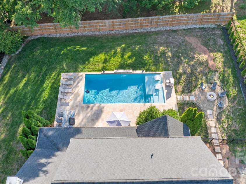 1019 10th Street Lane, Hickory, NC 28601.  MLS# CAR4380969, YatesRealty ID 33764. 