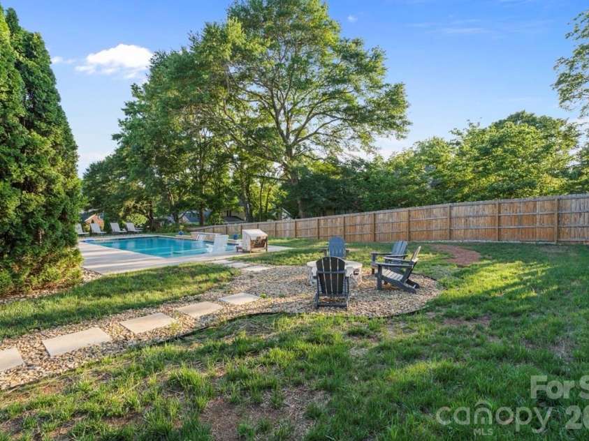 1019 10th Street Lane, Hickory, NC 28601.  MLS# CAR4380969, YatesRealty ID 33764. 