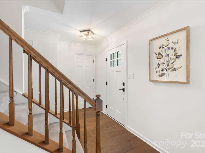 5919 Carpenter Drive, Charlotte, NC 28226.  MLS# CAR4294073, YatesRealty ID 33764. 
