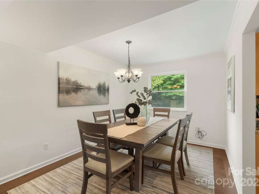 5919 Carpenter Drive, Charlotte, NC 28226.  MLS# CAR4294073, YatesRealty ID 33764. 