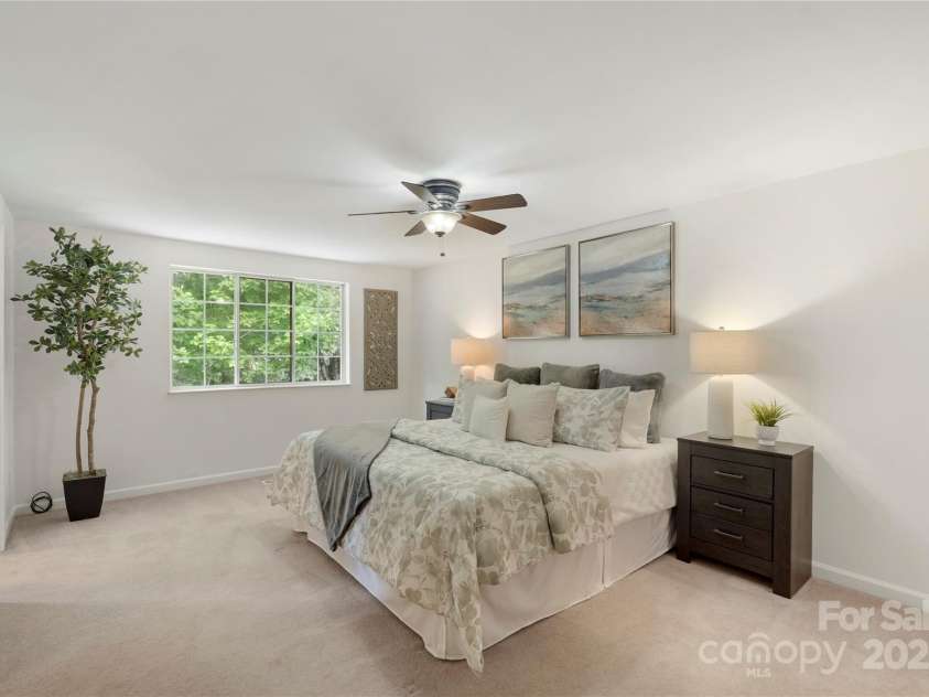 5919 Carpenter Drive, Charlotte, NC 28226.  MLS# CAR4294073, YatesRealty ID 33764. 
