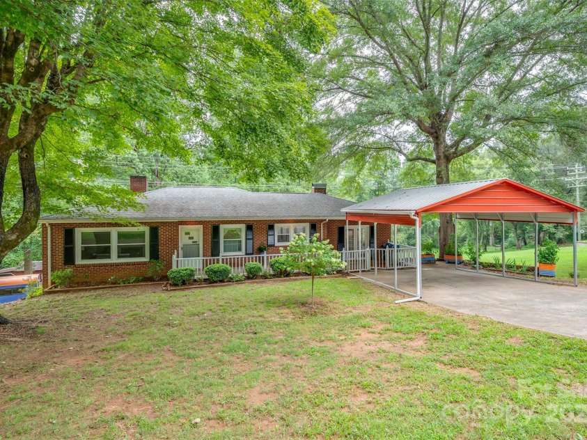 2031 US 64 Highway, Rutherfordton, NC 28139.  MLS# CAR4294928, YatesRealty ID 33765. 