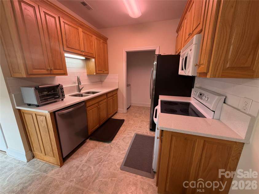 892 Trial Place, Newton, NC 28658.  MLS# CAR4393146, YatesRealty ID 33765. 