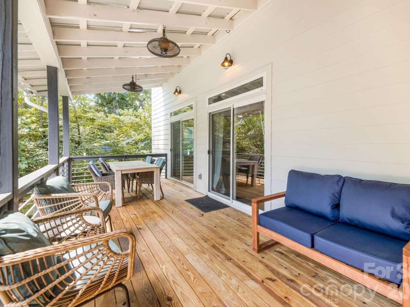 192 Virginia Avenue, Asheville, NC 28806.  MLS# CAR4358416, YatesRealty ID 33768. 
