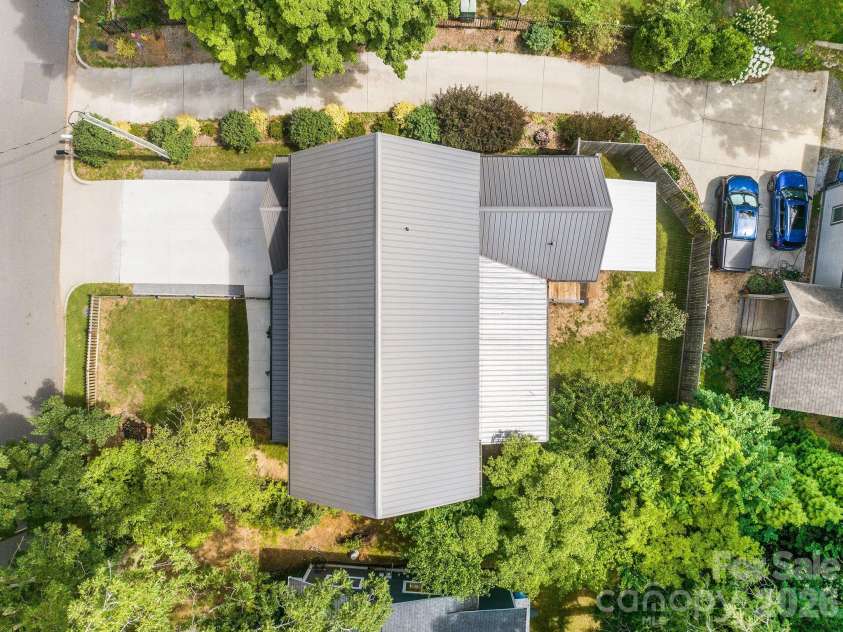 192 Virginia Avenue, Asheville, NC 28806.  MLS# CAR4358416, YatesRealty ID 33768. 