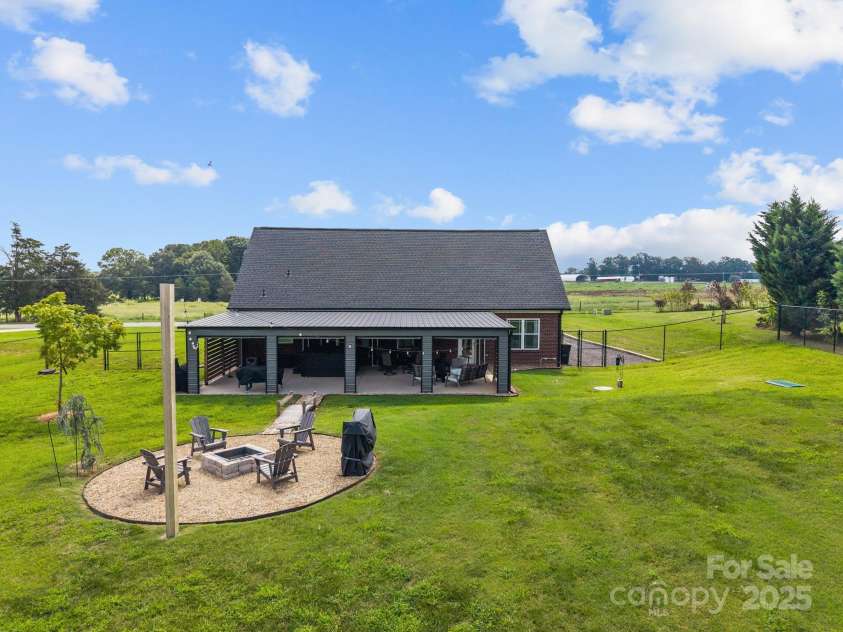 2647 Puetts Chapel Road, Bessemer City, NC 28016.  MLS# CAR4293925, YatesRealty ID 33768. 