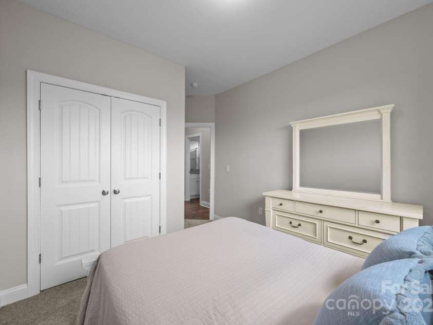 2647 Puetts Chapel Road, Bessemer City, NC 28016.  MLS# CAR4293925, YatesRealty ID 33768. 