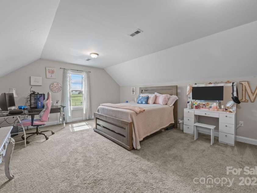 2647 Puetts Chapel Road, Bessemer City, NC 28016.  MLS# CAR4293925, YatesRealty ID 33768. 