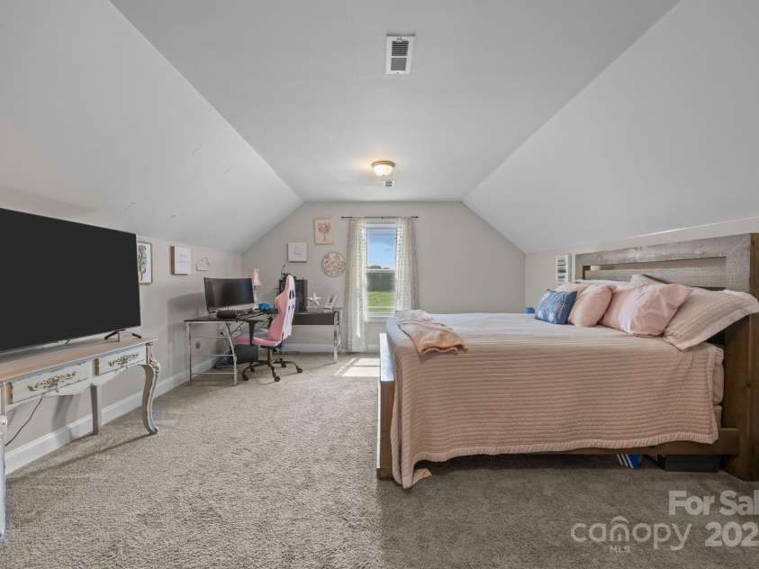 2647 Puetts Chapel Road, Bessemer City, NC 28016.  MLS# CAR4293925, YatesRealty ID 33768. 