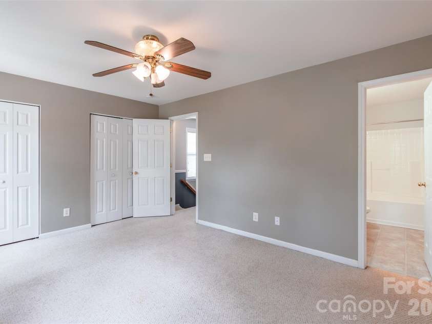 10350 Mcgoogan Lane, Charlotte, NC 28277.  MLS# CAR4397671, YatesRealty ID 33769. 