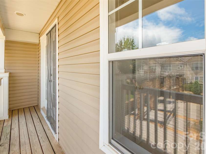 10350 Mcgoogan Lane, Charlotte, NC 28277.  MLS# CAR4397671, YatesRealty ID 33769. 