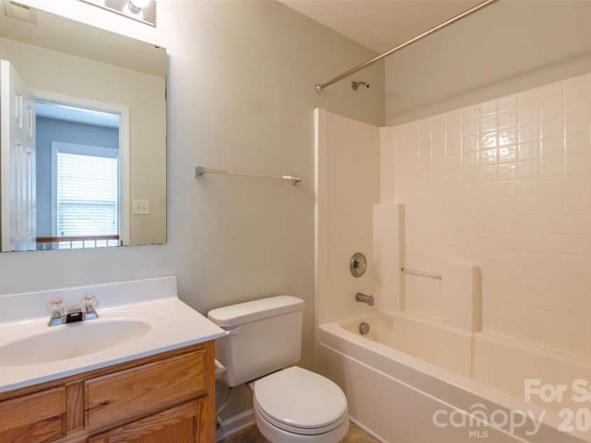 10350 Mcgoogan Lane, Charlotte, NC 28277.  MLS# CAR4397671, YatesRealty ID 33769. 