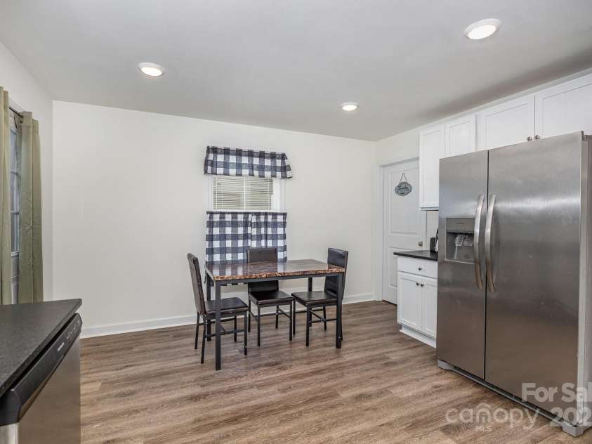 415 Pinecroft Lane, Spencer, NC 28159.  MLS# CAR4289914, YatesRealty ID 33769. 