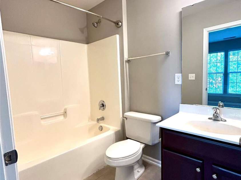 251 Lincoln Street, Charlotte, NC 28203.  MLS# CAR4342799, YatesRealty ID 3377. 