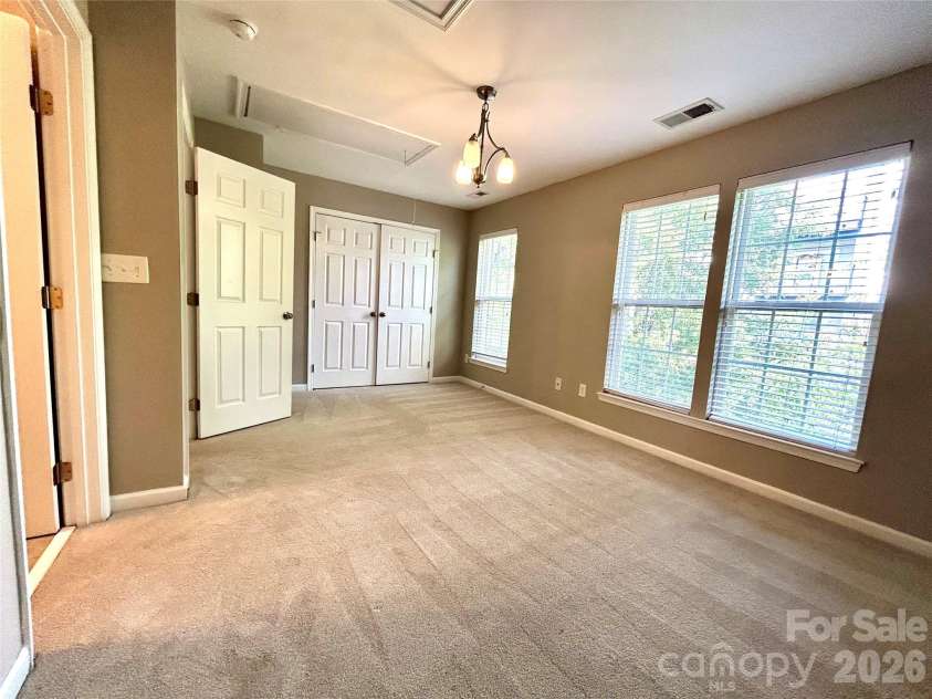 251 Lincoln Street, Charlotte, NC 28203.  MLS# CAR4342799, YatesRealty ID 3377. 