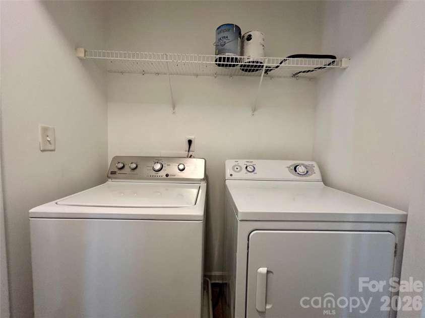 251 Lincoln Street, Charlotte, NC 28203.  MLS# CAR4342799, YatesRealty ID 3377. 