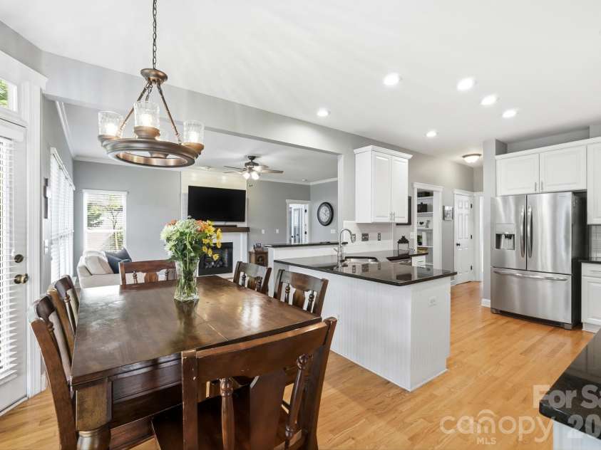 21415 John Pines Drive, Cornelius, NC 28031.  MLS# CAR4388502, YatesRealty ID 33770. 