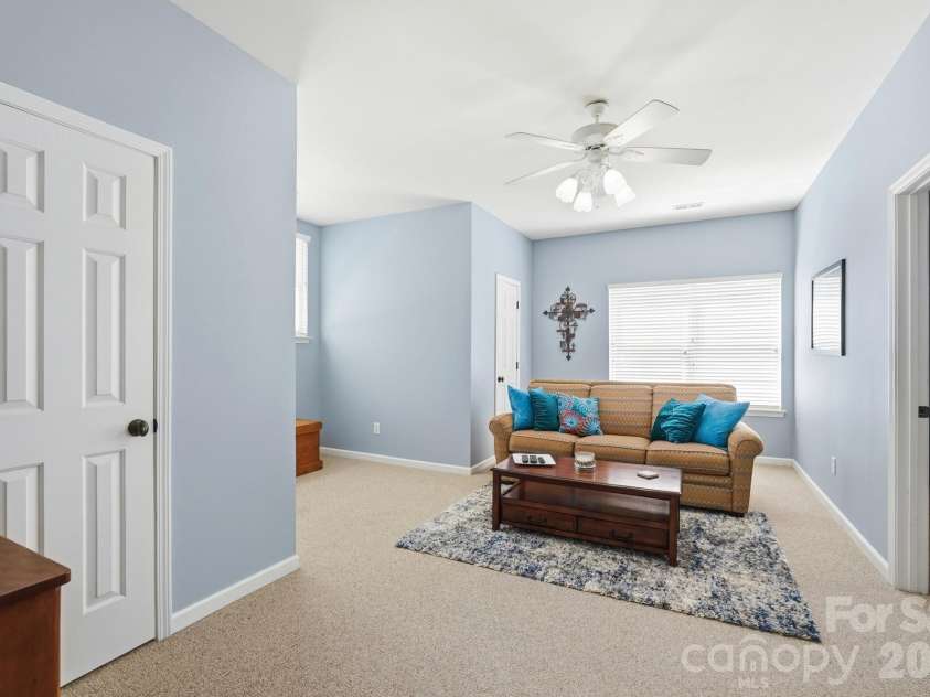 21415 John Pines Drive, Cornelius, NC 28031.  MLS# CAR4388502, YatesRealty ID 33770. 