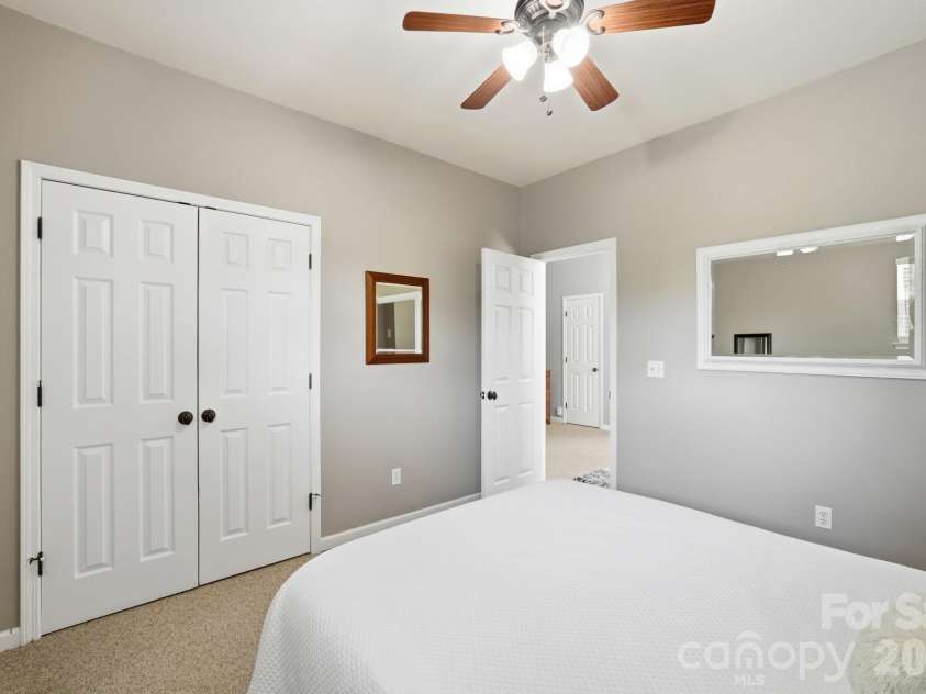 21415 John Pines Drive, Cornelius, NC 28031.  MLS# CAR4388502, YatesRealty ID 33770. 