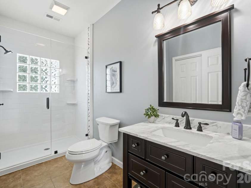 21415 John Pines Drive, Cornelius, NC 28031.  MLS# CAR4388502, YatesRealty ID 33770. 