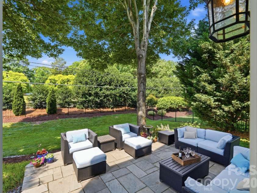 21415 John Pines Drive, Cornelius, NC 28031.  MLS# CAR4388502, YatesRealty ID 33770. 