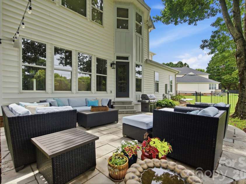 21415 John Pines Drive, Cornelius, NC 28031.  MLS# CAR4388502, YatesRealty ID 33770. 