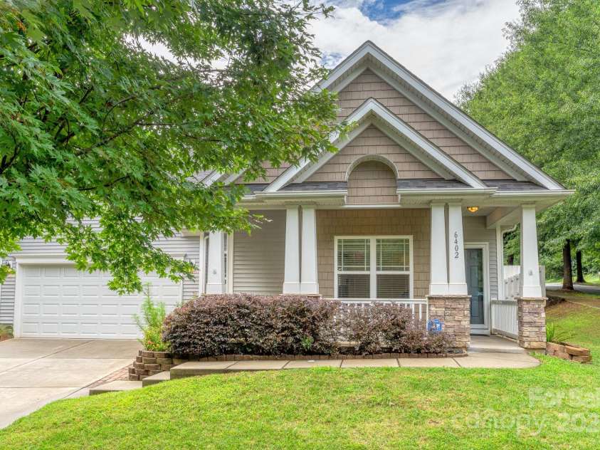 6402 Colonial Garden Drive, Huntersville, NC 28078.  MLS# CAR4291074, YatesRealty ID 33770. Gorgeous corner lot on a tree and sidewalk lined street.