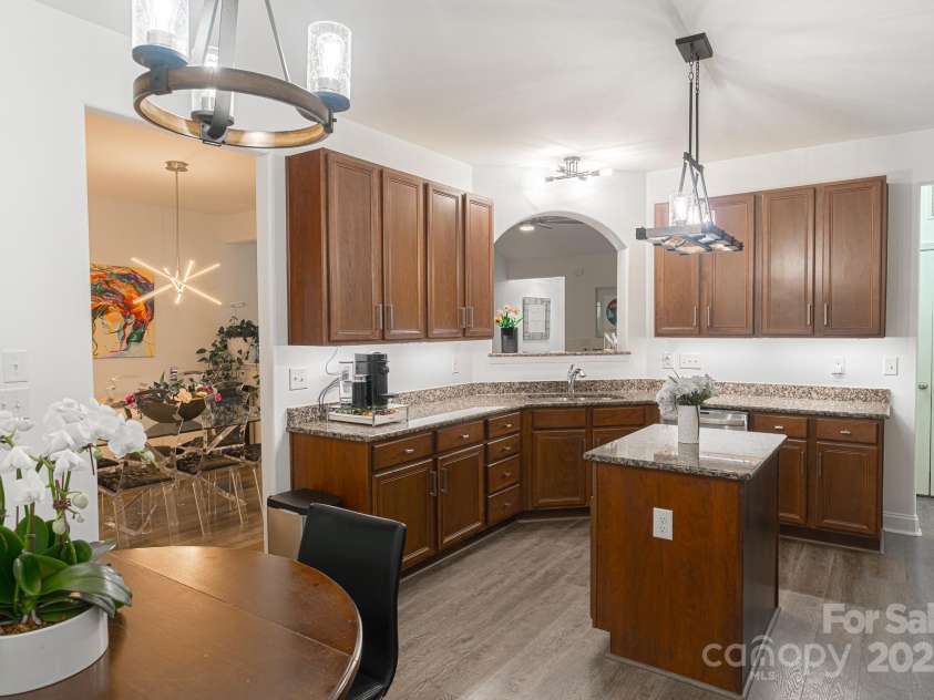 6402 Colonial Garden Drive, Huntersville, NC 28078.  MLS# CAR4291074, YatesRealty ID 33770. Tons of storage!