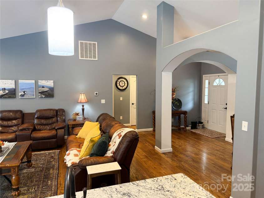 2302 Saratoga Run, Morganton, NC 28655.  MLS# CAR4292402, YatesRealty ID 33773. 