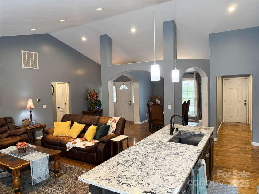 2302 Saratoga Run, Morganton, NC 28655.  MLS# CAR4292402, YatesRealty ID 33773. 