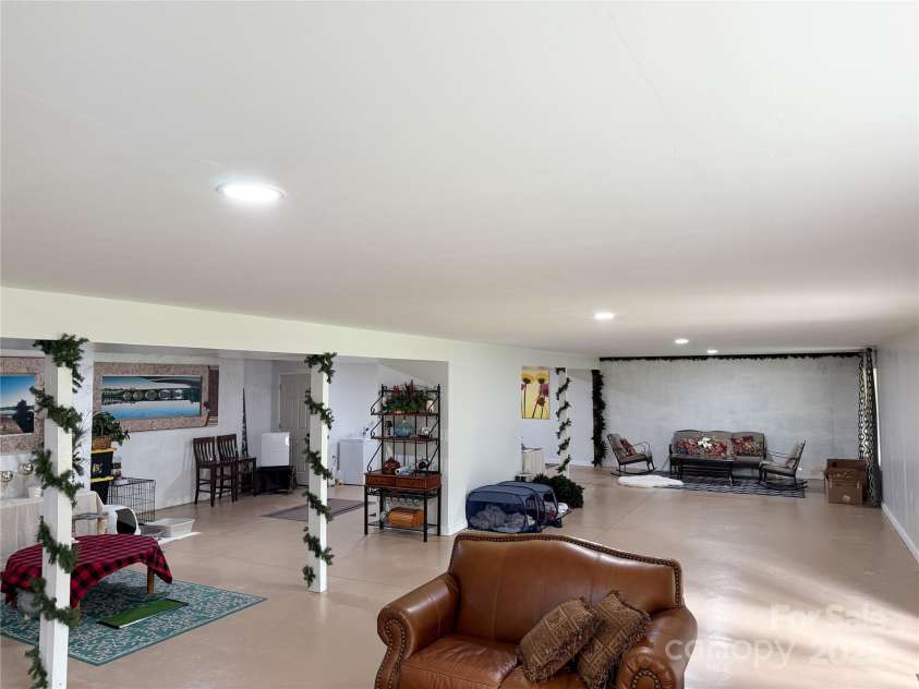 2302 Saratoga Run, Morganton, NC 28655.  MLS# CAR4292402, YatesRealty ID 33773. 