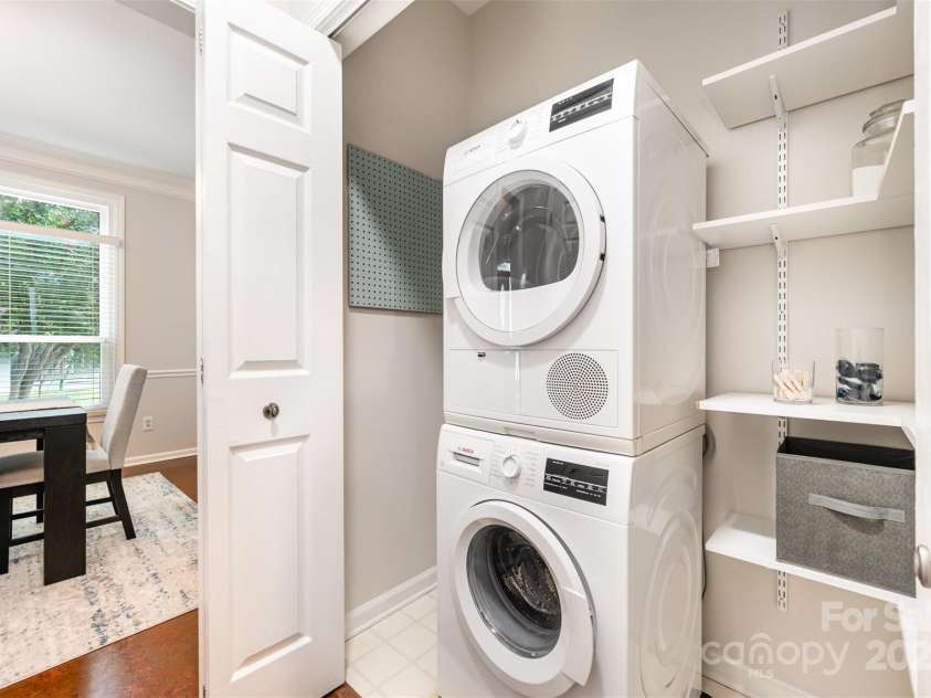 207 Walnut Point Drive, Matthews, NC 28105.  MLS# CAR4287595, YatesRealty ID 33774. Laundry Closet
