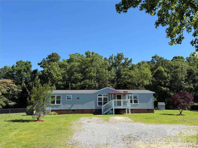 438 Hall Spencer Road, Catawba, SC 29704.  MLS# CAR4391247, YatesRealty ID 33774. Driveway/Front Yard