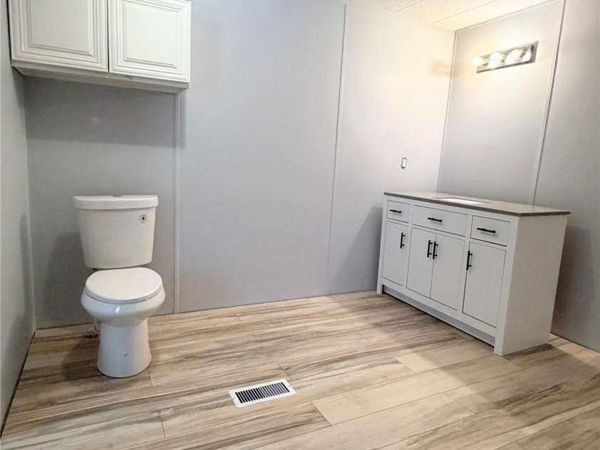 438 Hall Spencer Road, Catawba, SC 29704.  MLS# CAR4391247, YatesRealty ID 33774. Primary Bath