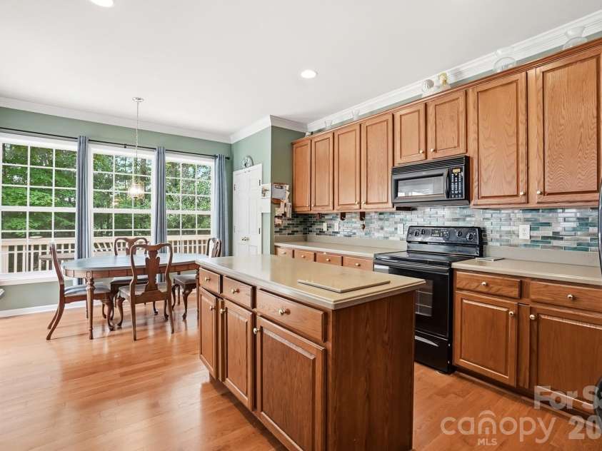 1406 Finsbury Lane, Tega Cay, SC 29708.  MLS# CAR4372368, YatesRealty ID 33775. 