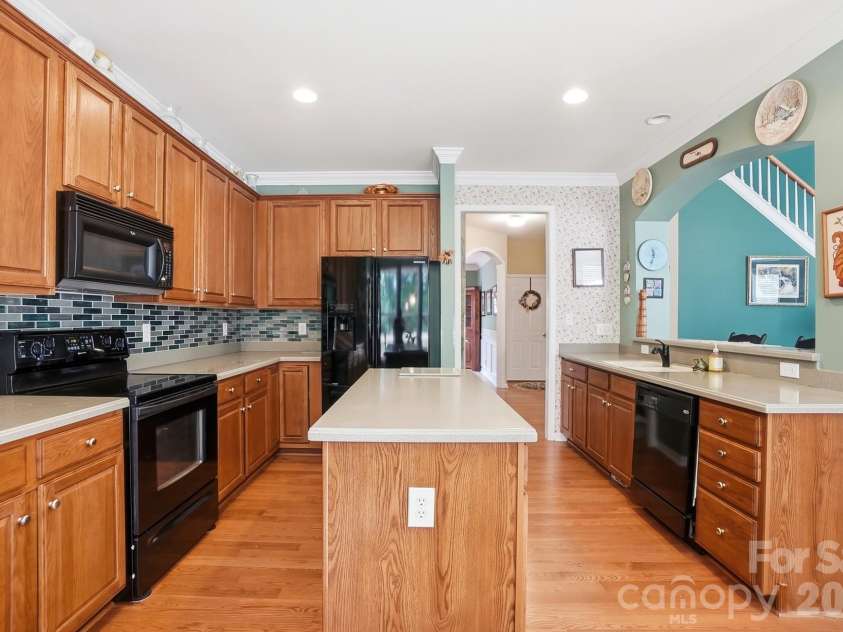 1406 Finsbury Lane, Tega Cay, SC 29708.  MLS# CAR4372368, YatesRealty ID 33775. 