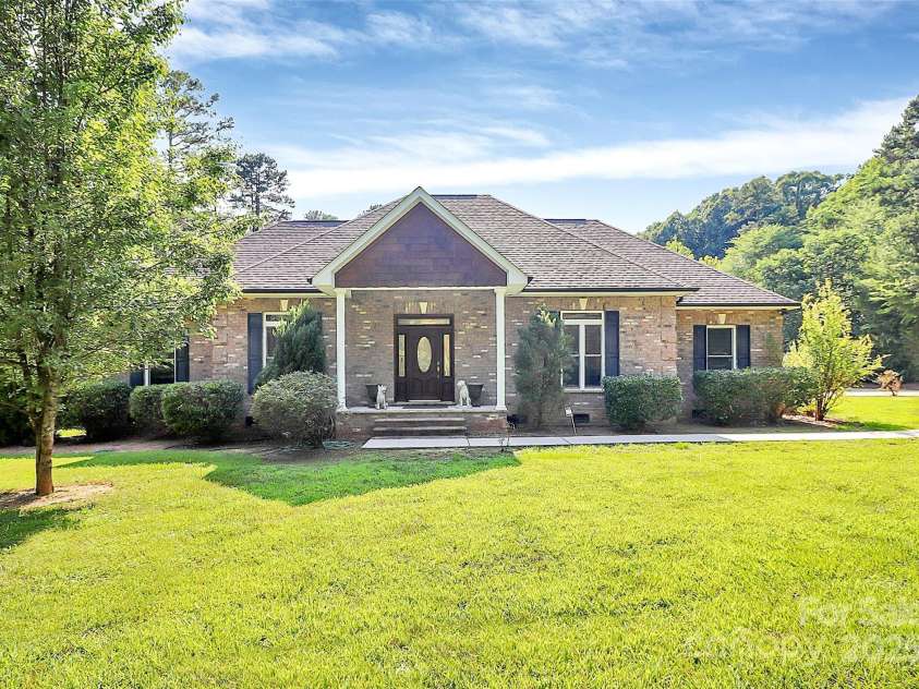 320 Lake Lynn Road, Concord, NC 28025.  MLS# CAR4283791, YatesRealty ID 33775. 