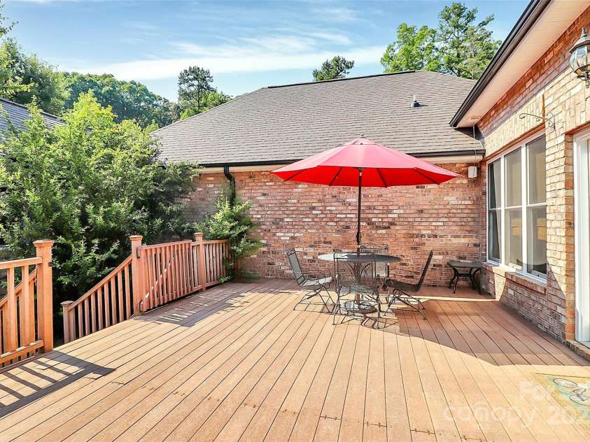 320 Lake Lynn Road, Concord, NC 28025.  MLS# CAR4283791, YatesRealty ID 33775. 