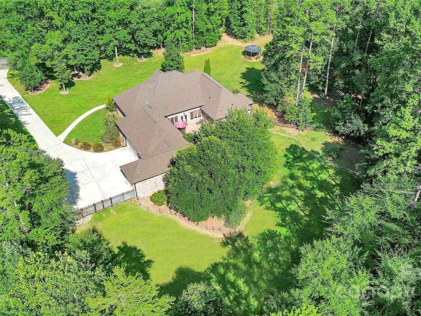 320 Lake Lynn Road, Concord, NC 28025.  MLS# CAR4283791, YatesRealty ID 33775. 