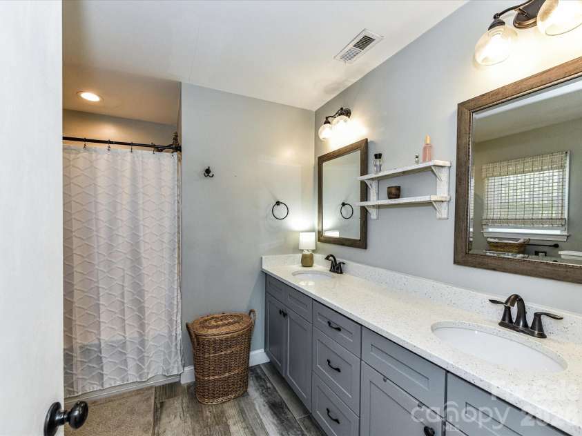 5710 Lander Benton Road, Unionville, NC 28110.  MLS# CAR4395350, YatesRealty ID 33776. 