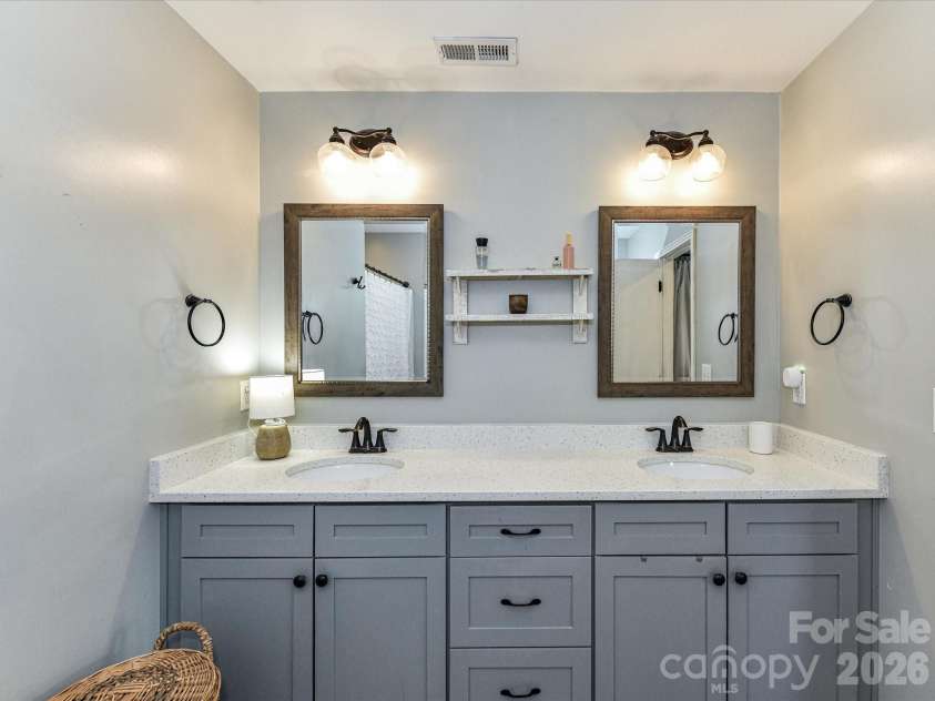 5710 Lander Benton Road, Unionville, NC 28110.  MLS# CAR4395350, YatesRealty ID 33776. 