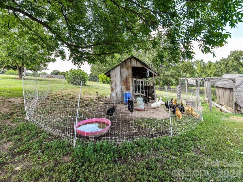 5710 Lander Benton Road, Unionville, NC 28110.  MLS# CAR4395350, YatesRealty ID 33776. 