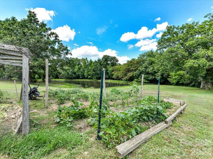 5710 Lander Benton Road, Unionville, NC 28110.  MLS# CAR4395350, YatesRealty ID 33776. 