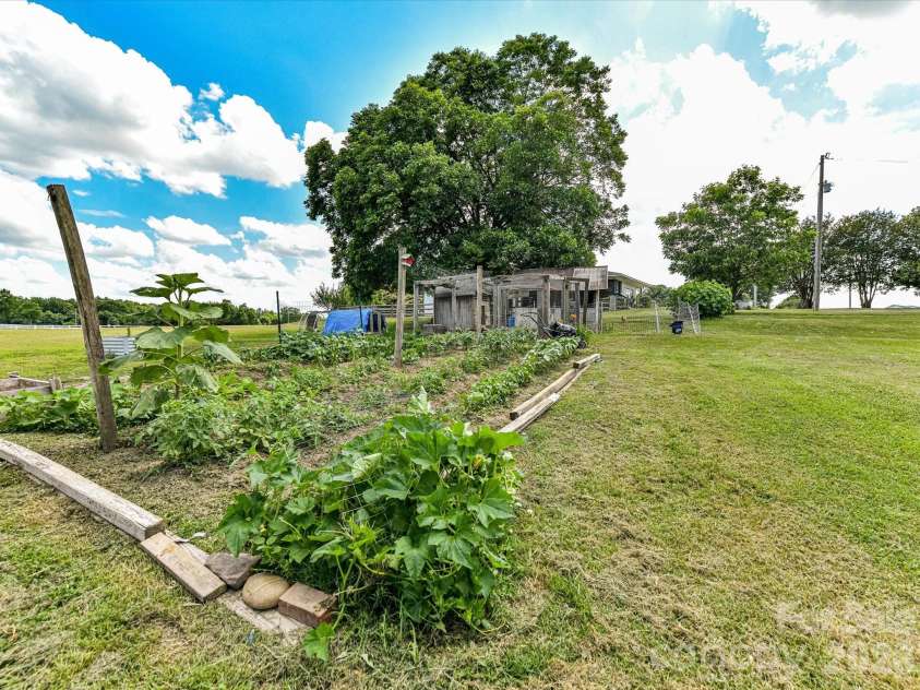 5710 Lander Benton Road, Unionville, NC 28110.  MLS# CAR4395350, YatesRealty ID 33776. 