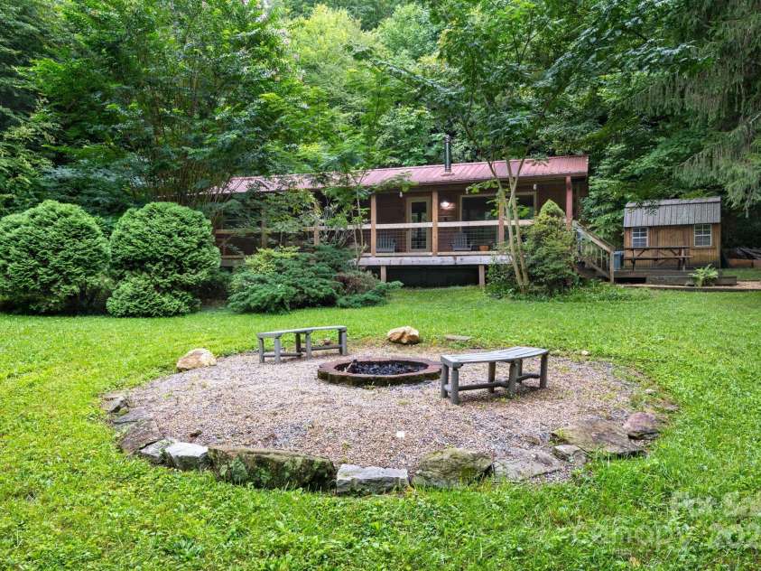97 Carolina Hills Drive, Horse Shoe, NC 28742.  MLS# CAR4288538, YatesRealty ID 33776. 
